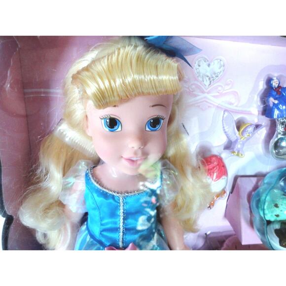 NEW Disney CINDERELLA 15" DOLL Play Set Ice Cream Party + Carriage Musical Toy + - Picture 4 of 11